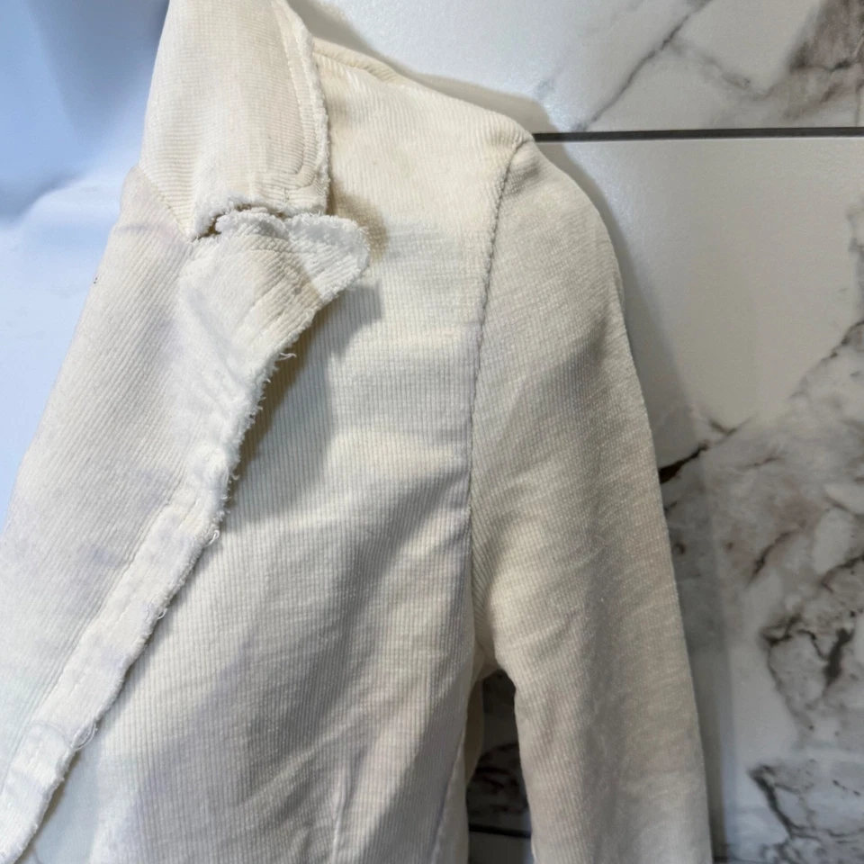 Chaqueta ajustada de pana blanca Revival Bebe 2009 de colección elástica Y2K Bella Foto 4 de 4