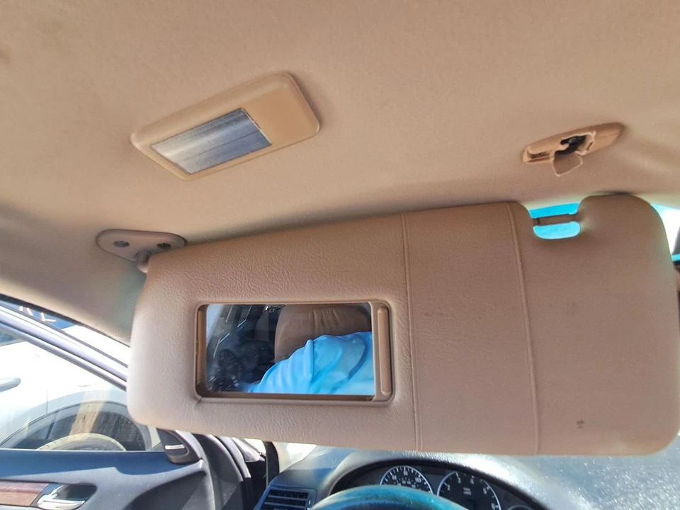 Used Left Sun Visor fits: 2005 Bmw 330I Sdn illuminated leather L. Left Grade A Foto 2 de 4