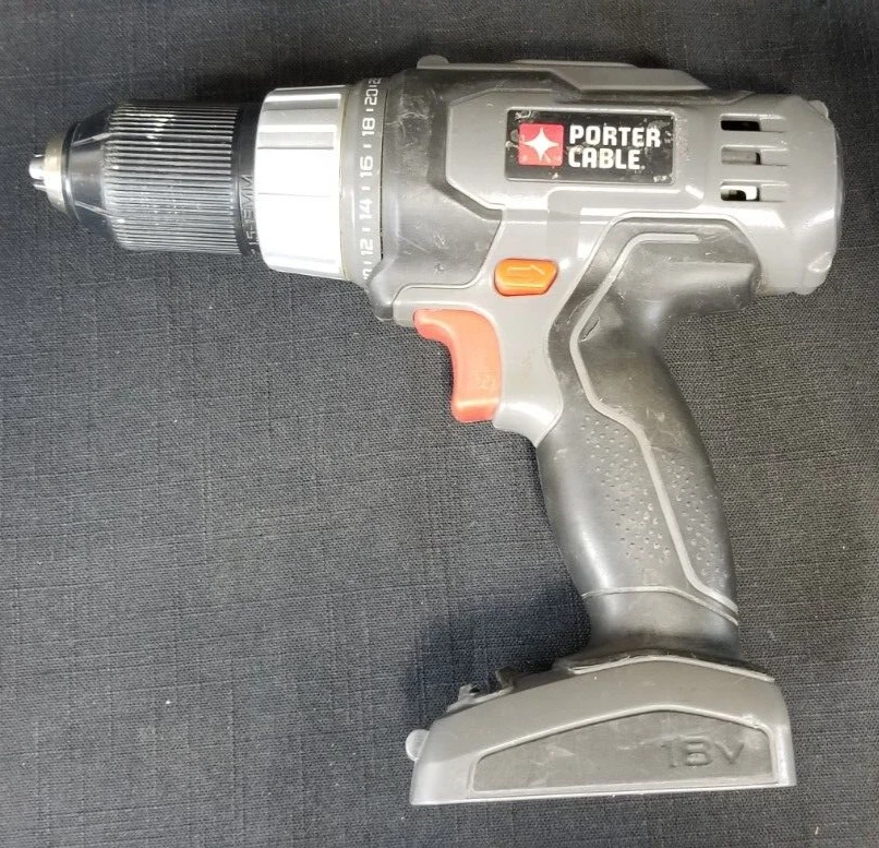 Porter Cable Drill, Oscillating Tool and Charger Base & Battery 4Pcs - Image 3 of 4