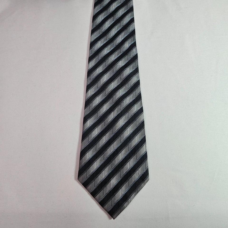 Corbata Cezani 100 % seda hecha a mano rayas negras grises 4" x 58" Foto 3 de 4