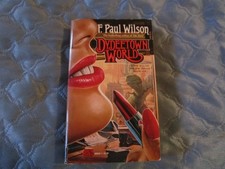 Dydeetown World by F. Paul Wilson PB 1'st signed by the author