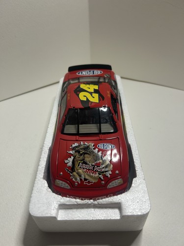 Jeff Gordon LE #24 DuPont / NASCAR Racers 1999 Monte Carlo 1:24 Die
