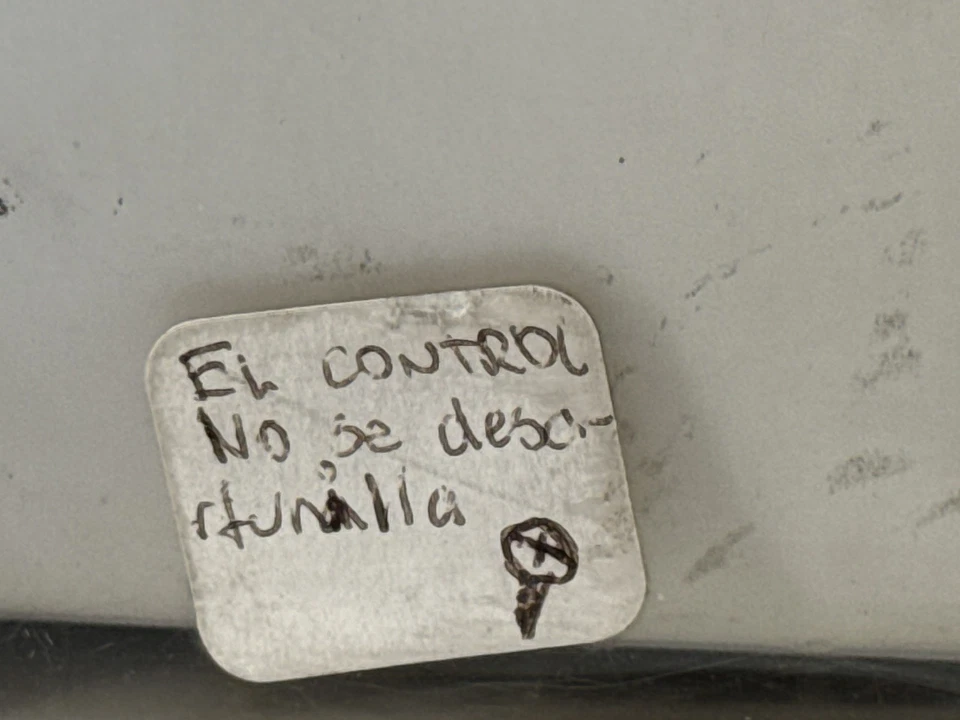 Jada Chub City RC '62 VW Bus Yellow White - Image 4 of 4