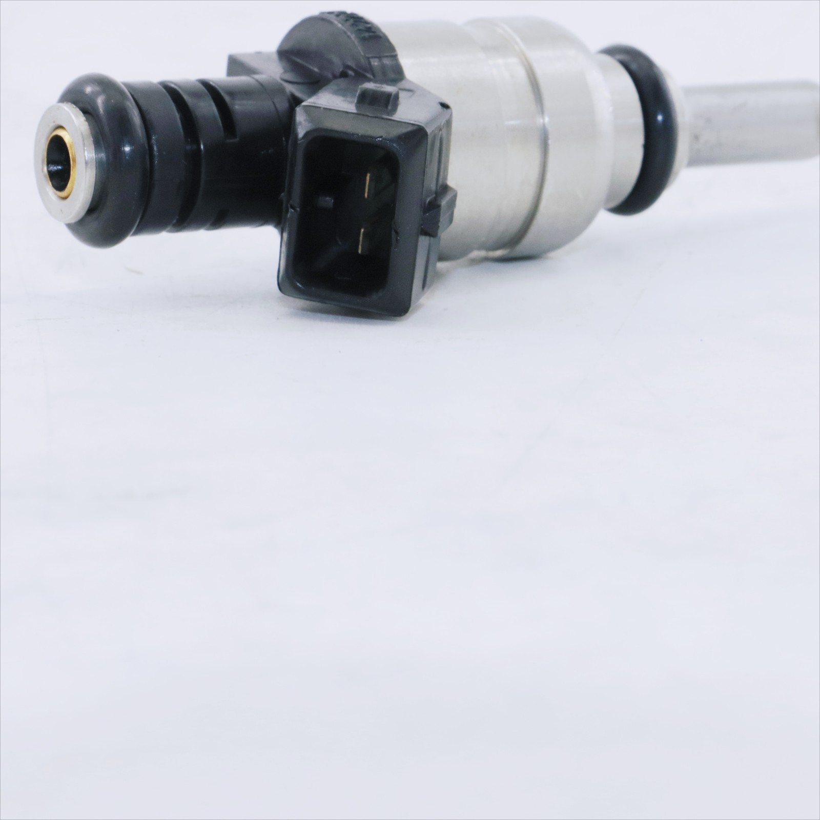 6 Fuel Injectors for BMW 3 5 7 X3 X5 X6 Z3 E39 E46 E60 M52 M54 2.0-2.8L 1427240