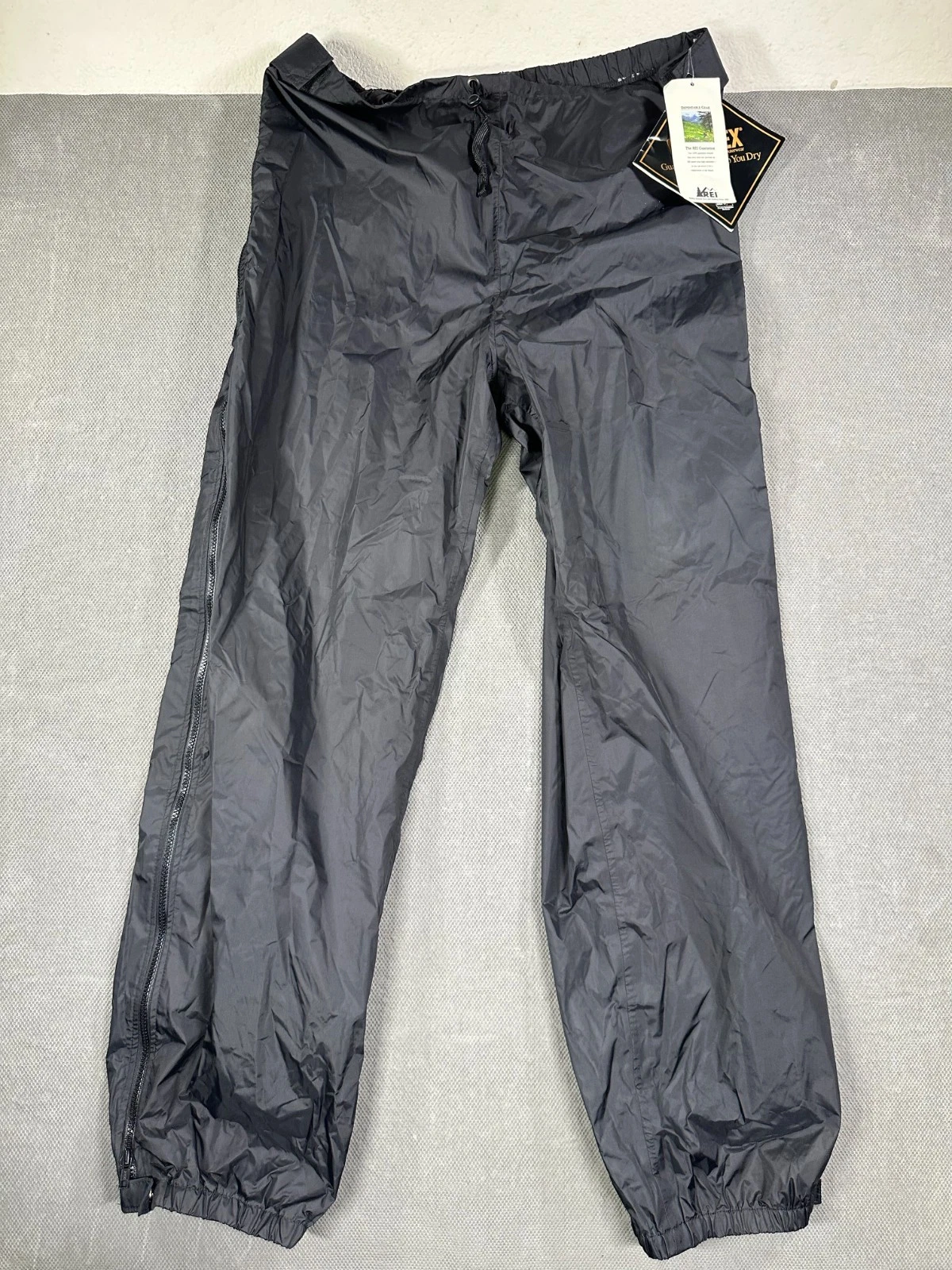 REI Co-op XeroDry GTX Pants XL Black NWT Gore-Tex Waterproof UniSex NWT