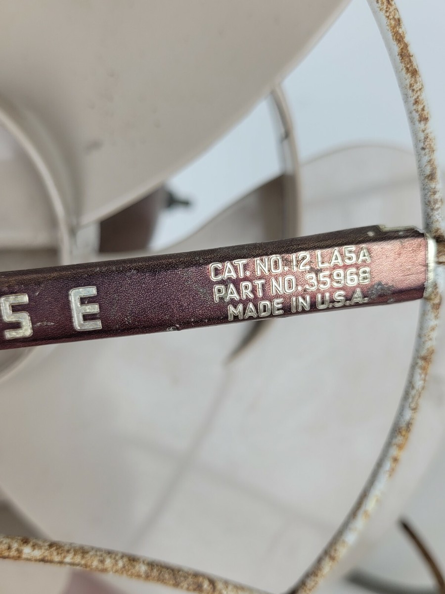 Vintage Westinghouse 12LA5A Desk Fan Metal Cage Movies Art Deco