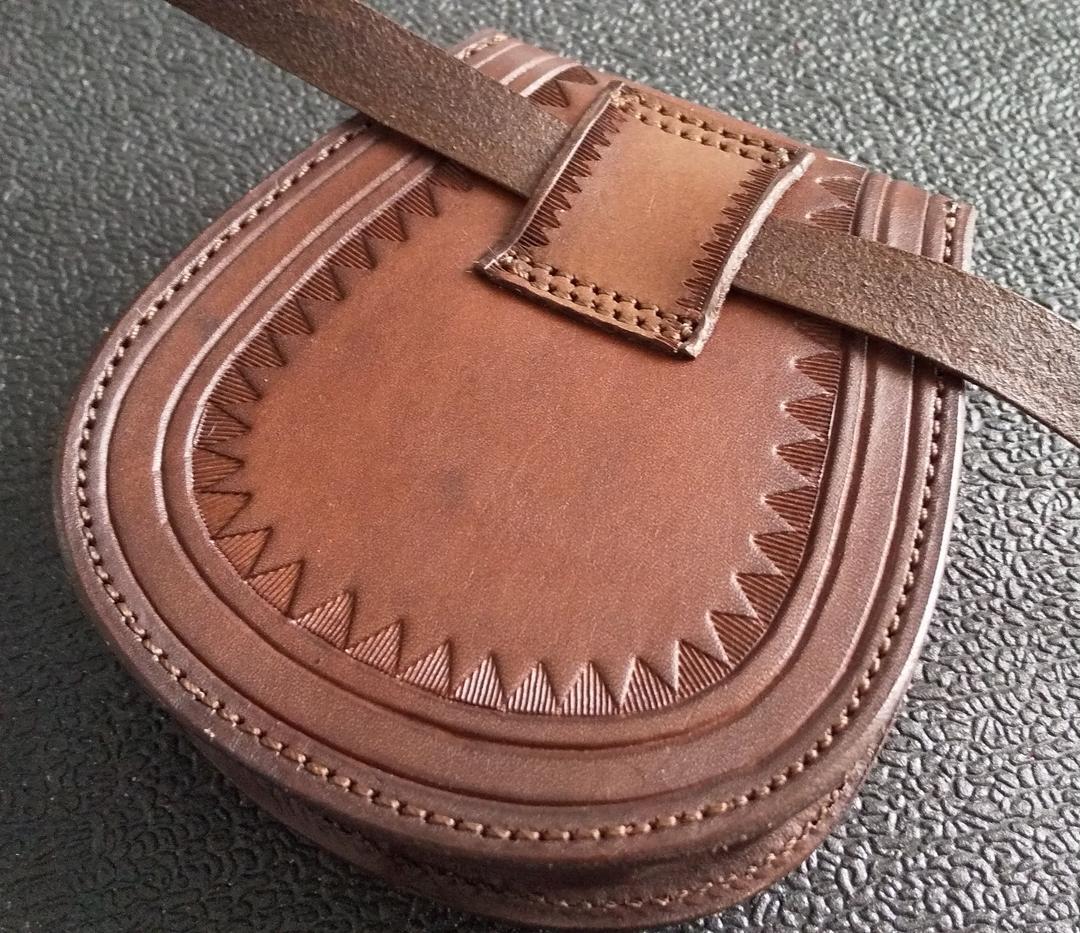 RALPH LAUREN Cow leather Western Concho button Pouch Brown RALPH LAUREN Cow leather Western Concho button Pouch Brown