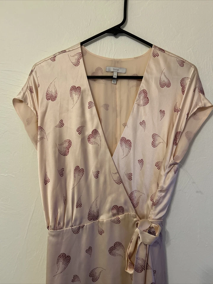 Nuevo sin etiquetas Vestido Joie Bethwyn B Seda Charmeuse Envolvente en Melocotón Talla S Estampado Corazón Foto 2 de 4