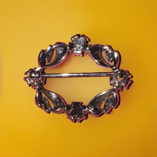 Vintage Floral Brooch Pin in Silver Tone Featuring Turquoise and Rhinestones. - 第 3/4 張圖片