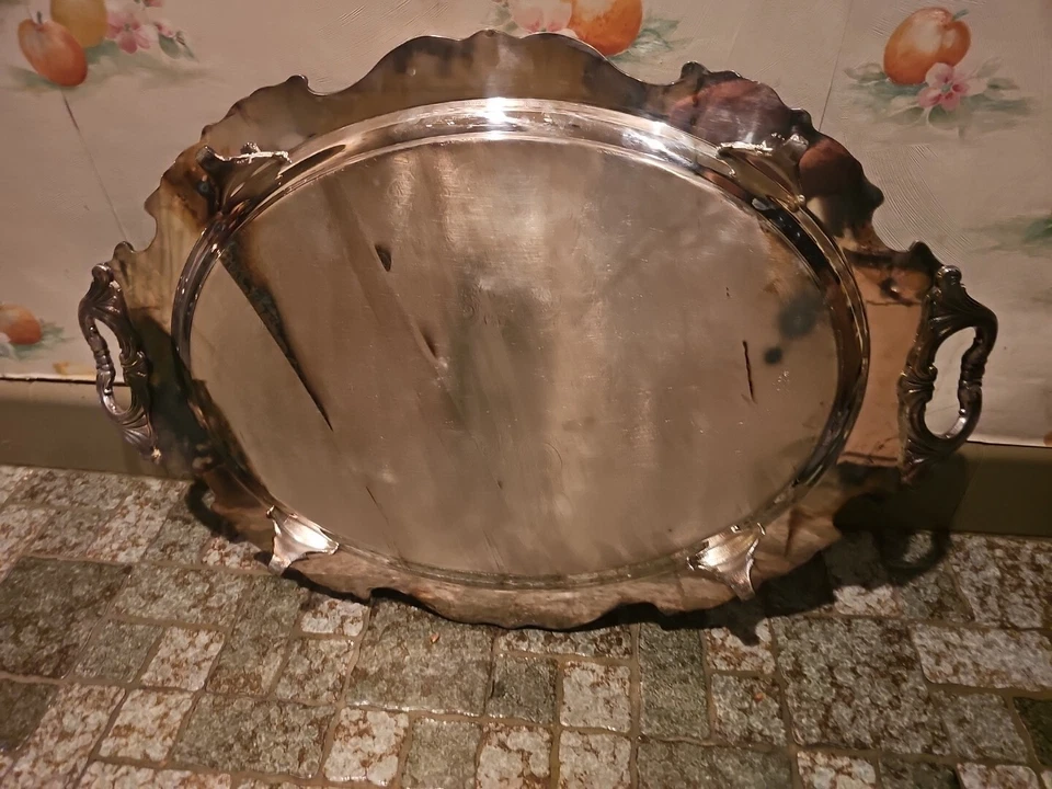 Bandeja plateada vintage/antigua Royal Rose de Wallace #9826 (28"L x18"W) Foto 2 de 4