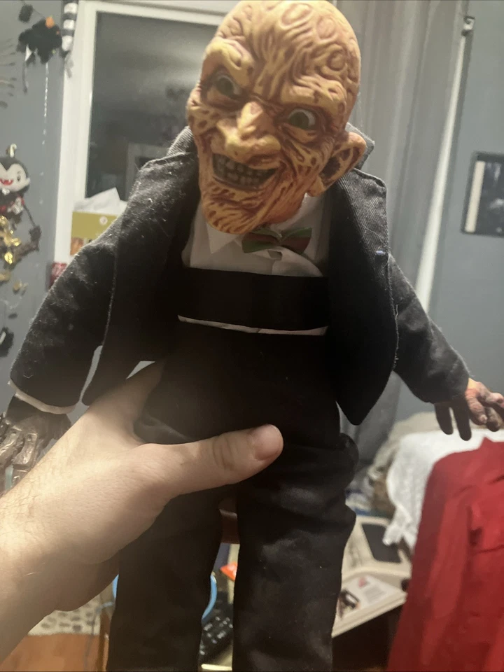 2007 Mezco 系列 2 毛绒榆树街 3 Freddy Krueger Tuxedo Tux Robert Englund — 第 3/4 张图片