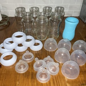 Philips Avent Glass Baby Bottles With Nipples, Cover,  Ring 8 oz Set of 7