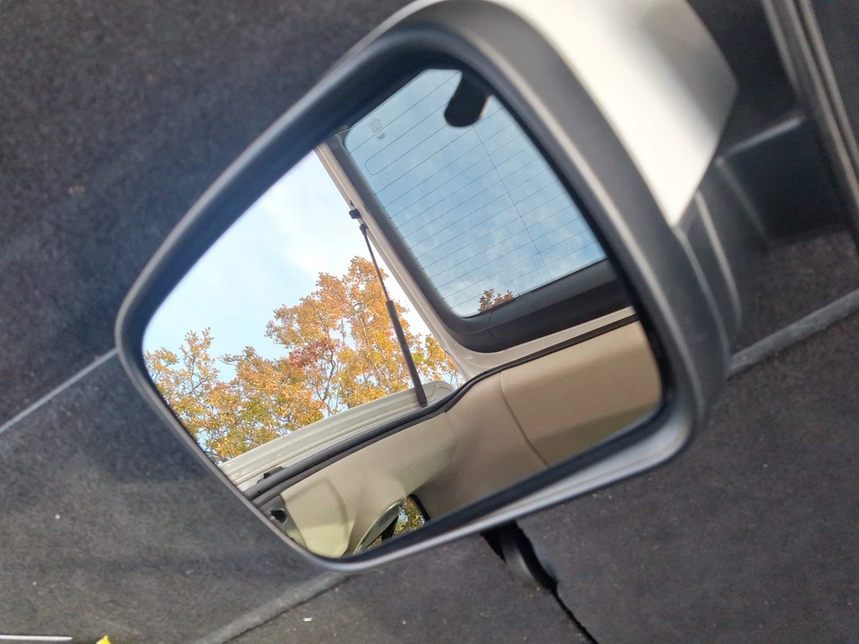 Оригинальное водительское/левостороннее зеркало заднего вида с электроприводом для двери 2010 Land Rover Range Rover Sport - Изображение 2 из 4