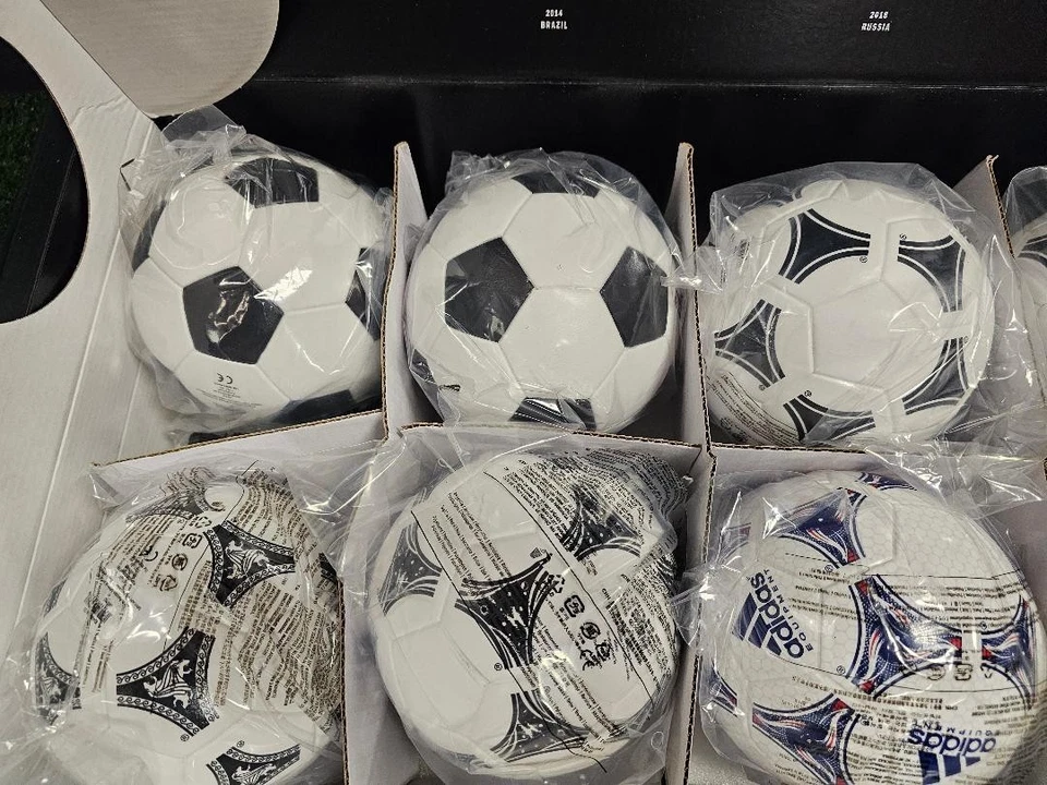 ADIDAS WORLD CUP HISTORICAL MINI SOCCER BALL SET FIFA WORD CUP 2026 - Image 2 of 4