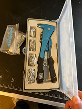 Boge GTS Blindnietzange Set 6-tlg blau/schwarz mit Blindnieten im Koffer
