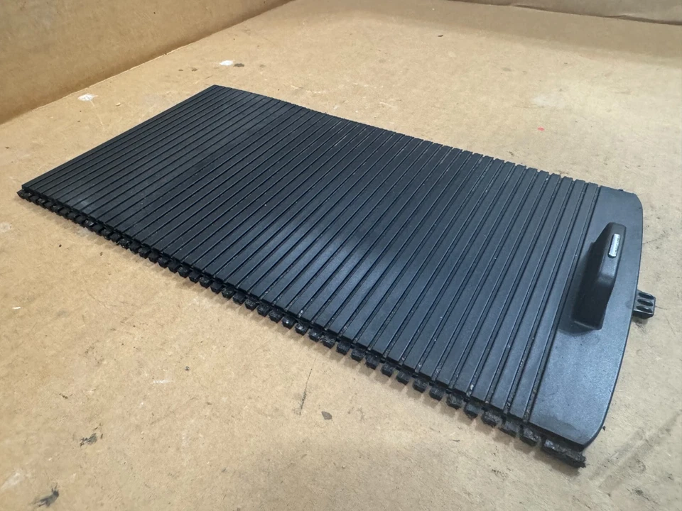 07-17 Acadia Enclave Travesa Consola Central Puerta Corredera Cubierta Tapa Rollo Foto 2 de 4