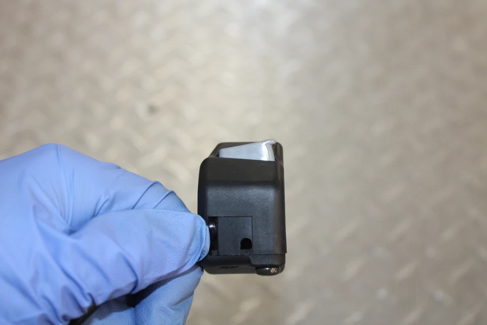 Yamaha YZF R1 2003 interruptor de barra de clip derecho 5PW-83975-00-00 Foto 4 de 4