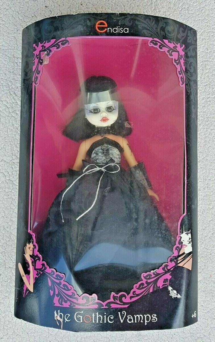 THE GOTHIC VAMPS DOLL. XL: 18
