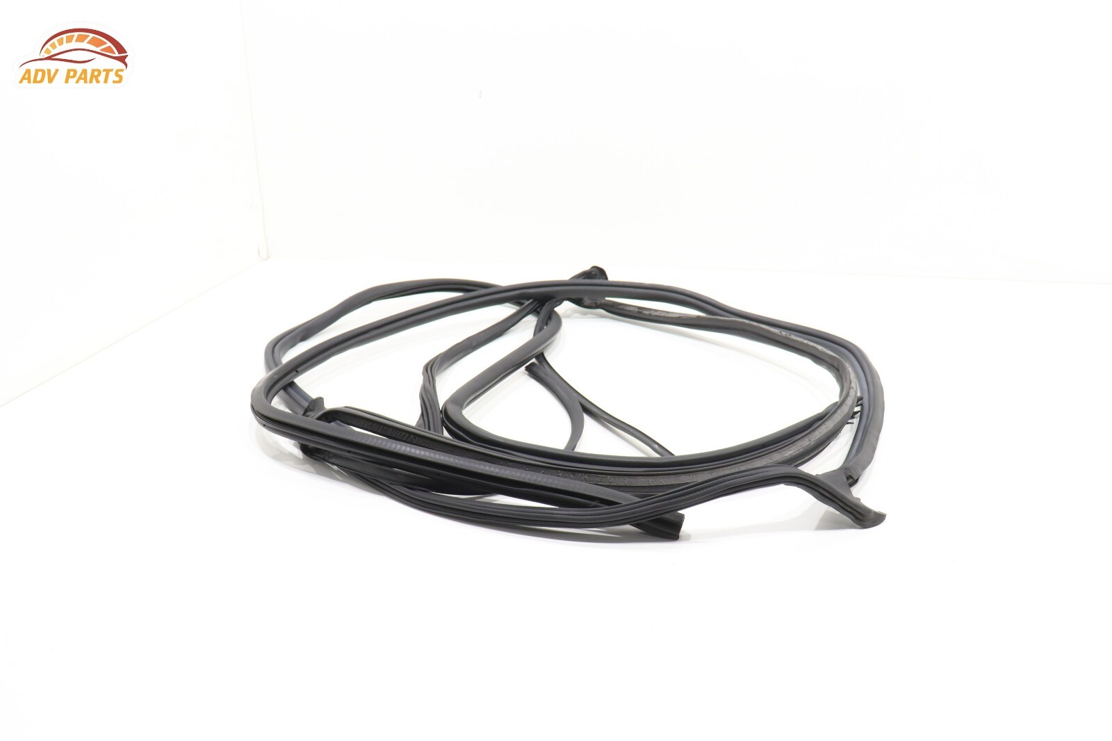 2007 - 2017 ASTON MARTIN V8 VANTAGE CONVERTIBLE WINDSHIELD BODY SEAL OEM