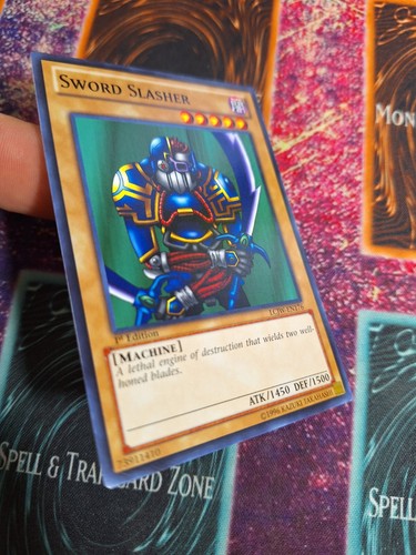 Yu-Gi-Oh! TCG Sword Slasher LCJW-EN176 Common 1st Edition Near Mint - Picture 2 of 4