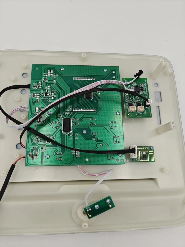 SereneLife SLTRD26BT Foldin Treadmill 3''LCD Display unit Console unit - Image 2 of 2