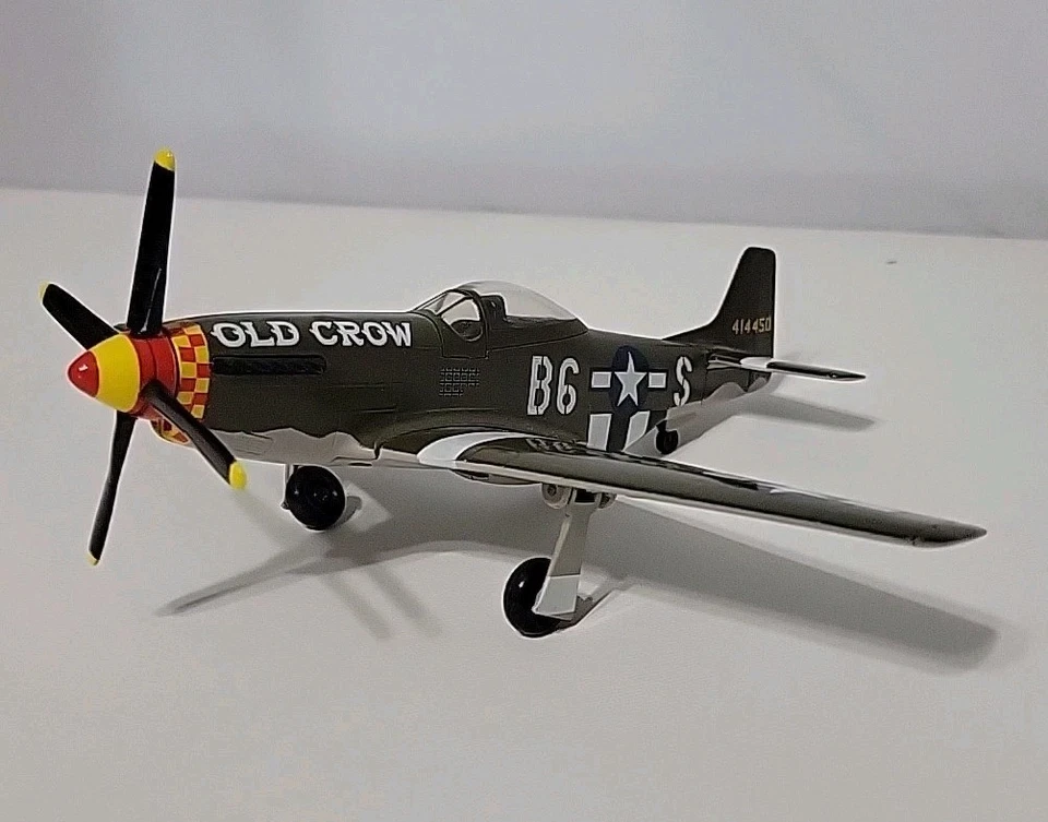 Liberty Classics Spec Cast Old Crow P-51D Mustang 1/48 Scale Diecast Bank - Image 4 of 4