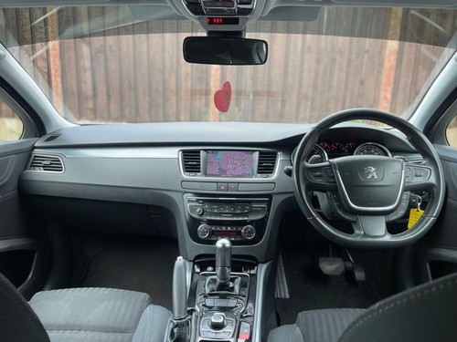 2011 Peugeot 508 SW 1.6 e-HDi SR EGC Euro 5 (s/s) 5dr ESTATE Diesel Automatic - Picture 15 of 24