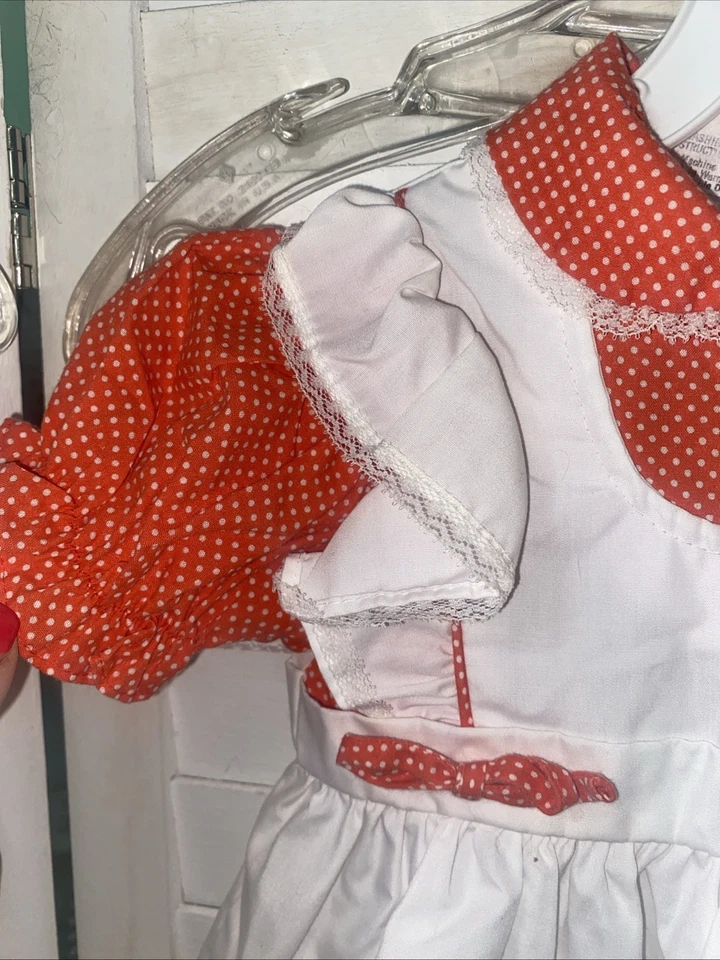 Vestido bordado a lunares rojo delantal blanco vintage años 60 70 talla 2 niño pequeño Foto 4 de 4