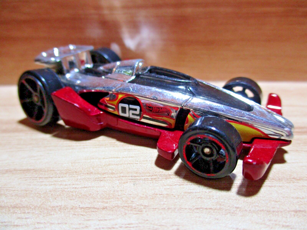 Hot Wheels Carbide 2014 Sports Car 1:64 Scale Loose Silver Miniature Toy Car