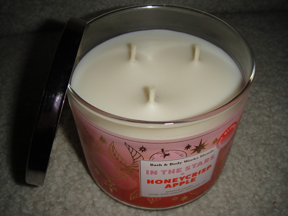 BATH & BODY WORKS 3 WICK CANDLE W/LID in the "IN THE STARS & HONEYCRISP
