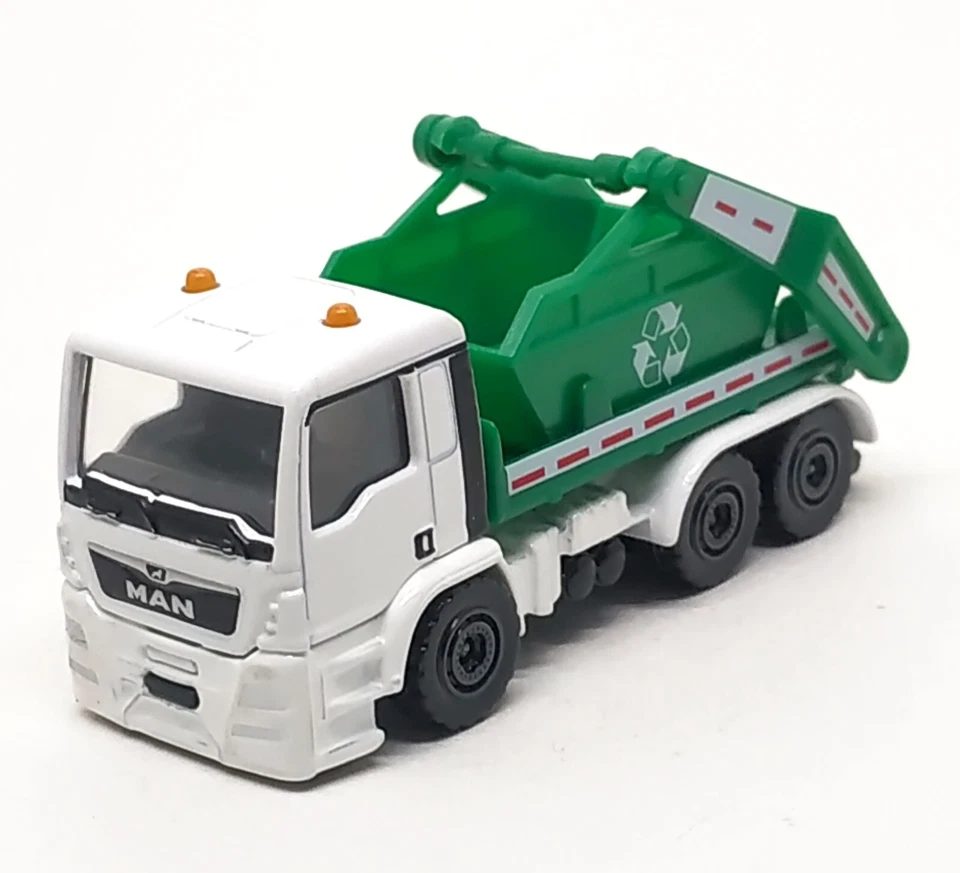 Majorette Man TGS Garbage Truck White / Green 1/87 3" no Package - Image 3 of 4