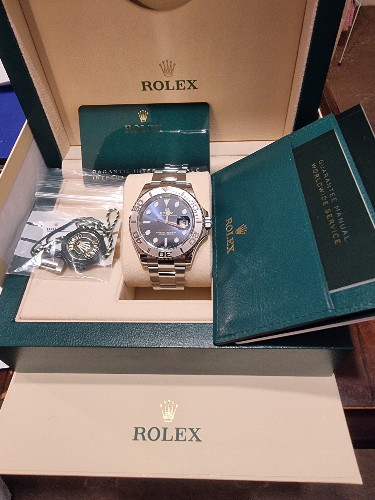 Rolex Yacht-Master Blue Dial Watch - 126622 - 40mm - Complete full set (2020)