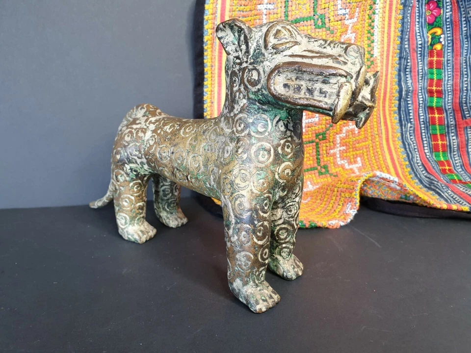 Old Bronze Léopard from Bénin southeastern African.... - image 4 of 4