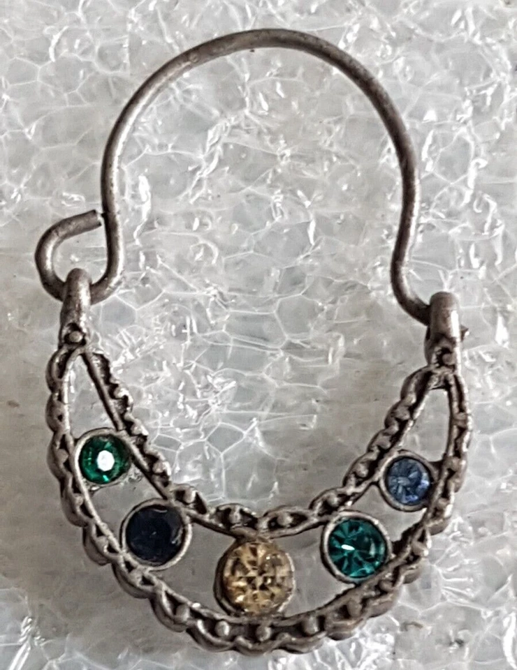 Vintage Costume Fashion Pewter Tone Half Moon Rhinestone Dangle Loop Earrings Foto 2 de 4