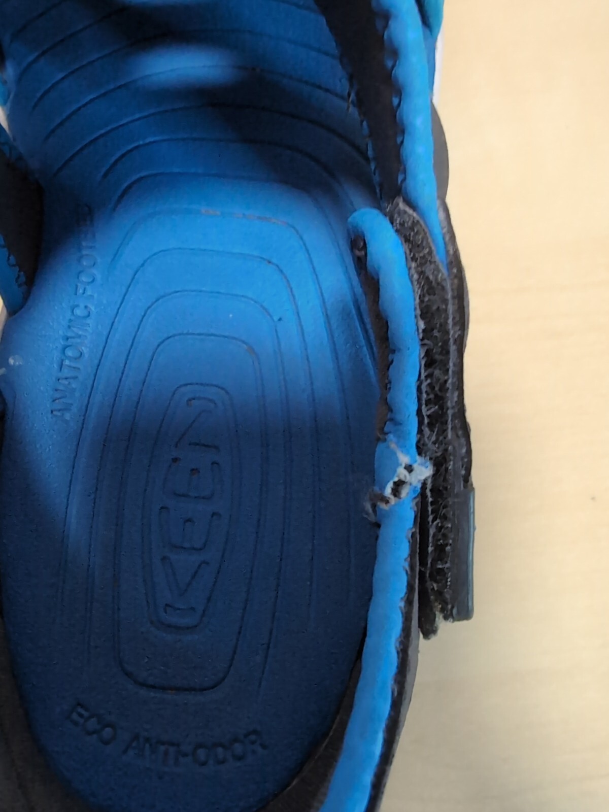 KEEN Sandali da acqua per bambini Stingray punta chiusa unisex taglia 5