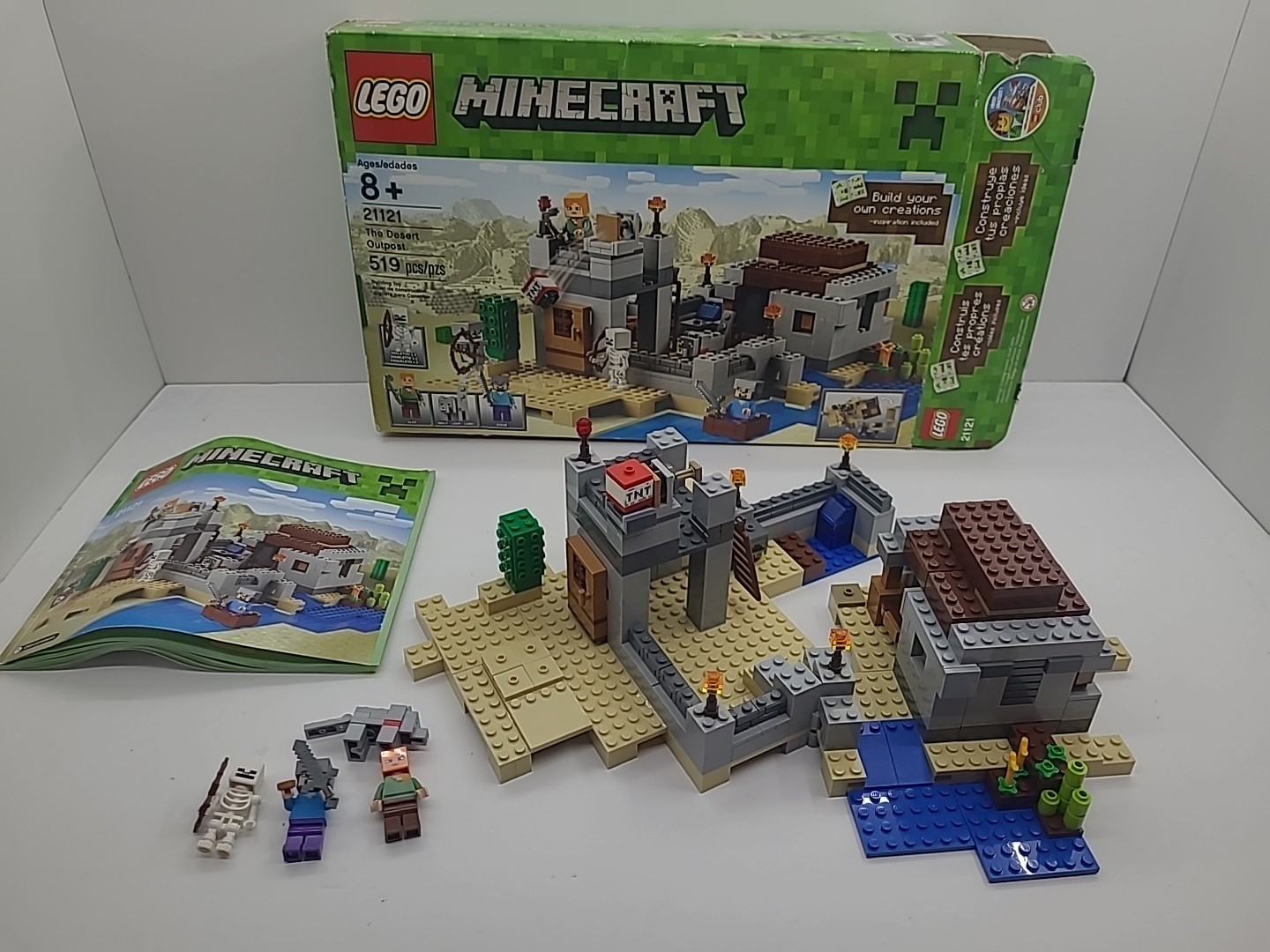 Lego Minecraft: 21121 The Desert Outpost - Mostly Complete