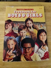 Betty Crocker's Cookbook For Boys and Girls HC Book Vintage 1973 Dessert Baking