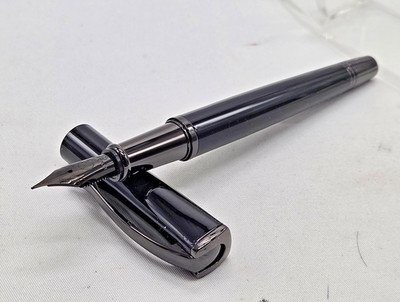 Monteverde USA Impressa Fountain Pen Black with Gunmetal Trim fine Nib