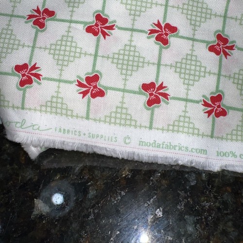MODA FABRICS URBAN CHICKS SWEET CHRISTMAS 3 Yards 4” - Grid Bows - Picture 4 of 8
