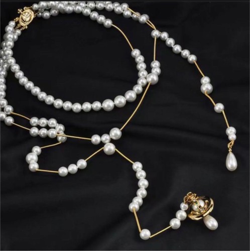 Vivienne Westwood Broken Pearl Long 