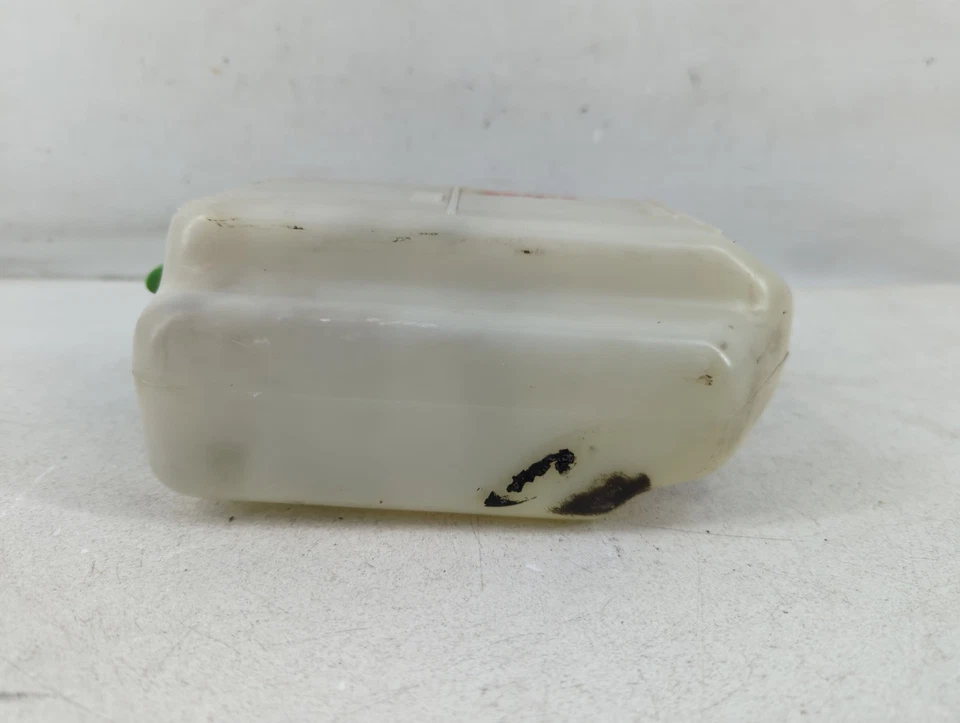 2000-2003 Suzuki Vitara Windshield Washer Fluid Reservoir Bottle Oem KFU2R - Image 3 of 4