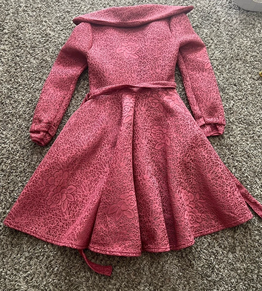 Women’s Vintage Lacey Style Dress/ Coat Size Large Made In Vietnam - Image 2 of 4