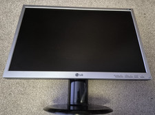 LG L225WS VGA Monitor 22inch 1440x900 with Stand & Cables