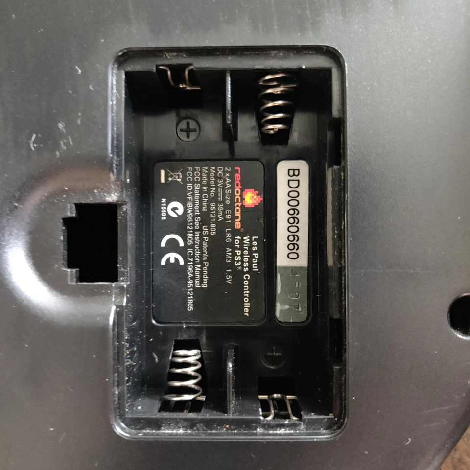 For Parts 2 Guitar Hero Wireless Les Paul Gibson PS3 1 Dongle PlayStation 3 - Image 4 of 4