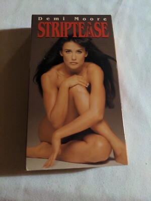 1996 Striptease Demi Moore VHS Tape, COMPLETE/TESTED SEE PHOTOS (VHS5)