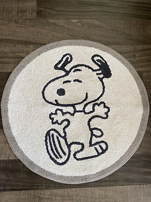 Pottery Barn Kids Peanuts Snoopy 28 Round Bath Mat