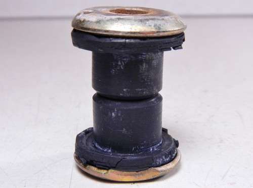86 KTM 350 MXC LOWER HANDLEBAR CLAMP HALF MOUNTING BUSHINGS WASHERS & SPACERS - Picture 9 of 9