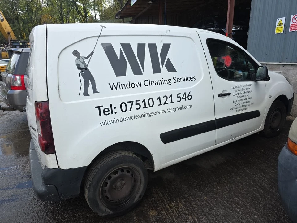 Cuadro de instrumentos Peugeot Partner Mk2 Hdi S 2008-2018  Foto 3 de 4