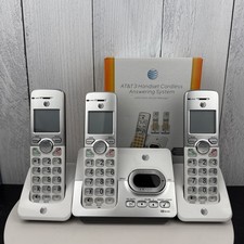 AT T 3 Handset Cordless Phone Answering EL52303 With Caller ID/Call Waiting