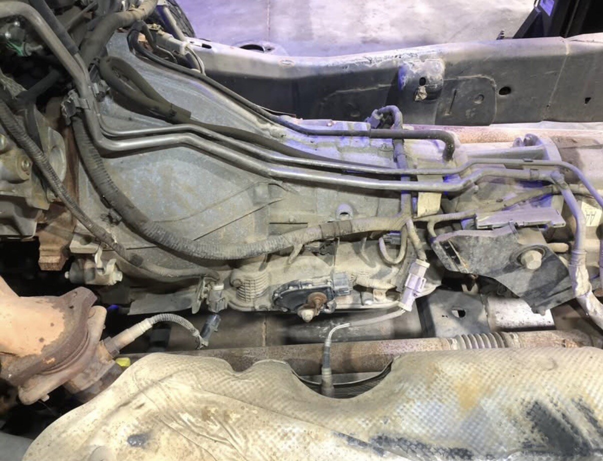 2004 Ford F-150 4R75W 4 Wheel Drive Transmission ID# 3L3P-7000-LA 
